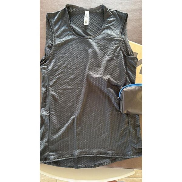 SUDADERA ULTRALIGHT NEGRA